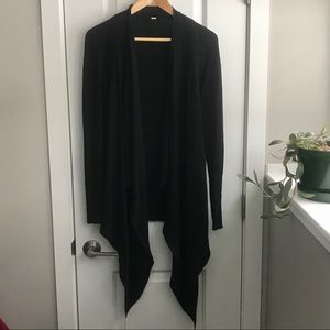 Lululemon Universal - rare black 2010 edition